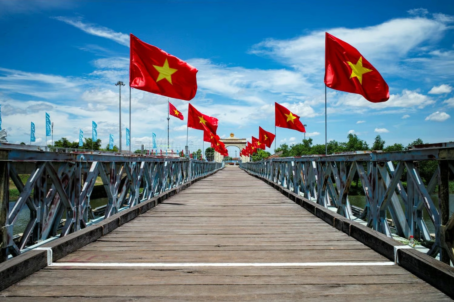 Cầu Hiền Lương, chứng nhân lịch sử của sự chia cắt đất nước